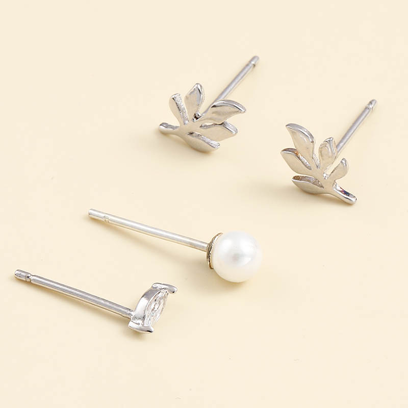 Fashion Geometric Leaves Pearl Zircon 925 Silver Stud Earrings display picture 2