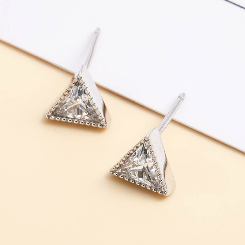 Simple And Classic Triangle Inlaid Zirconium 925 Silver Stud Earrings display picture 5
