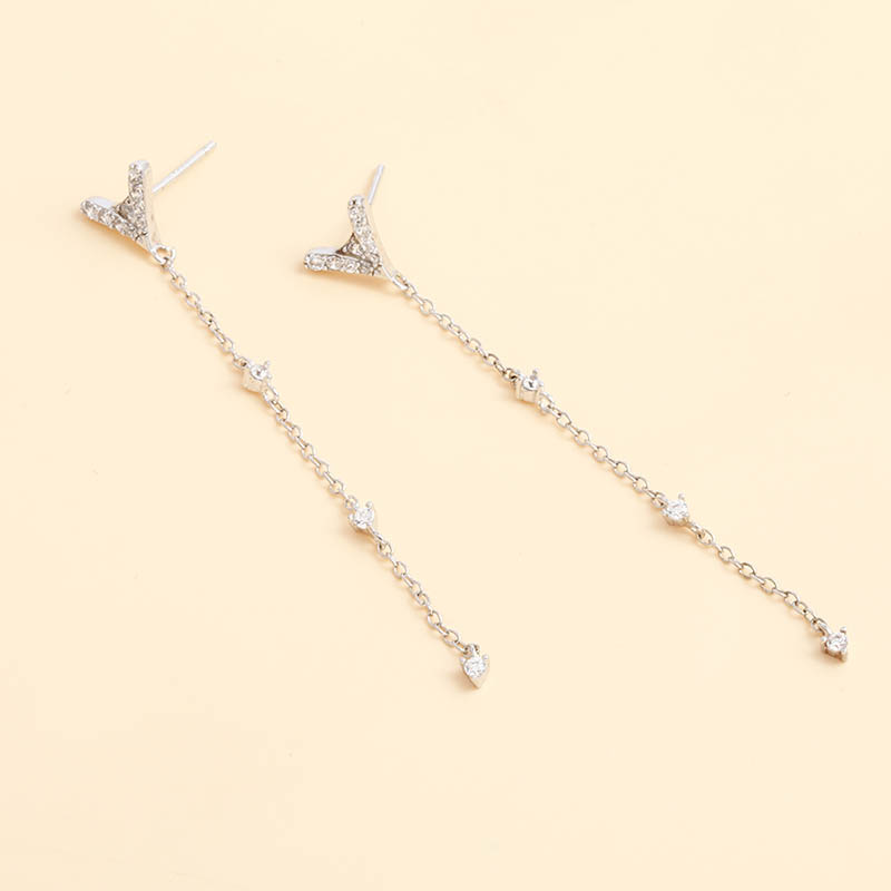 Simple Fashion Triangle Long Chain 925 Silver Inlaid Zircon Earrings display picture 2