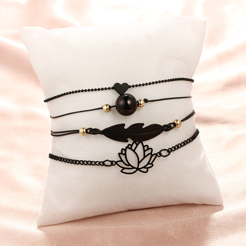 Nouveau Bracelet Feuille De Boule De Lotus Creux Coeur Noir Ensemble De Quatre Pièces display picture 4