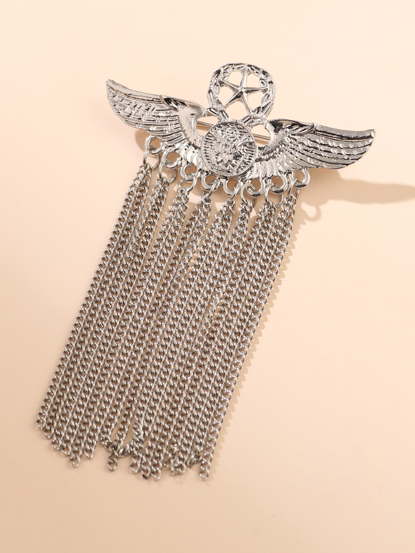 2022 Creative Tassel Five-pointed Star Brooch display picture 1