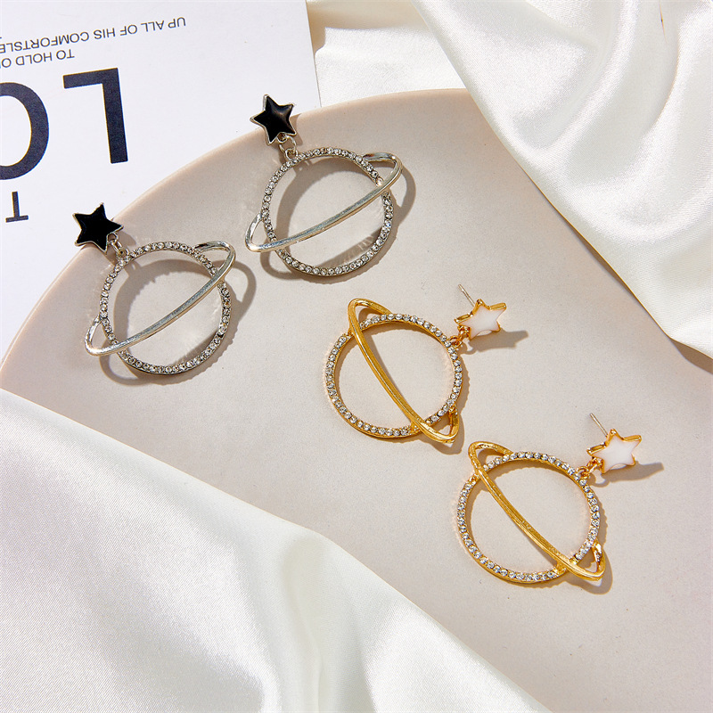 Pentagram Diamond Planet Fashion Earrings display picture 1