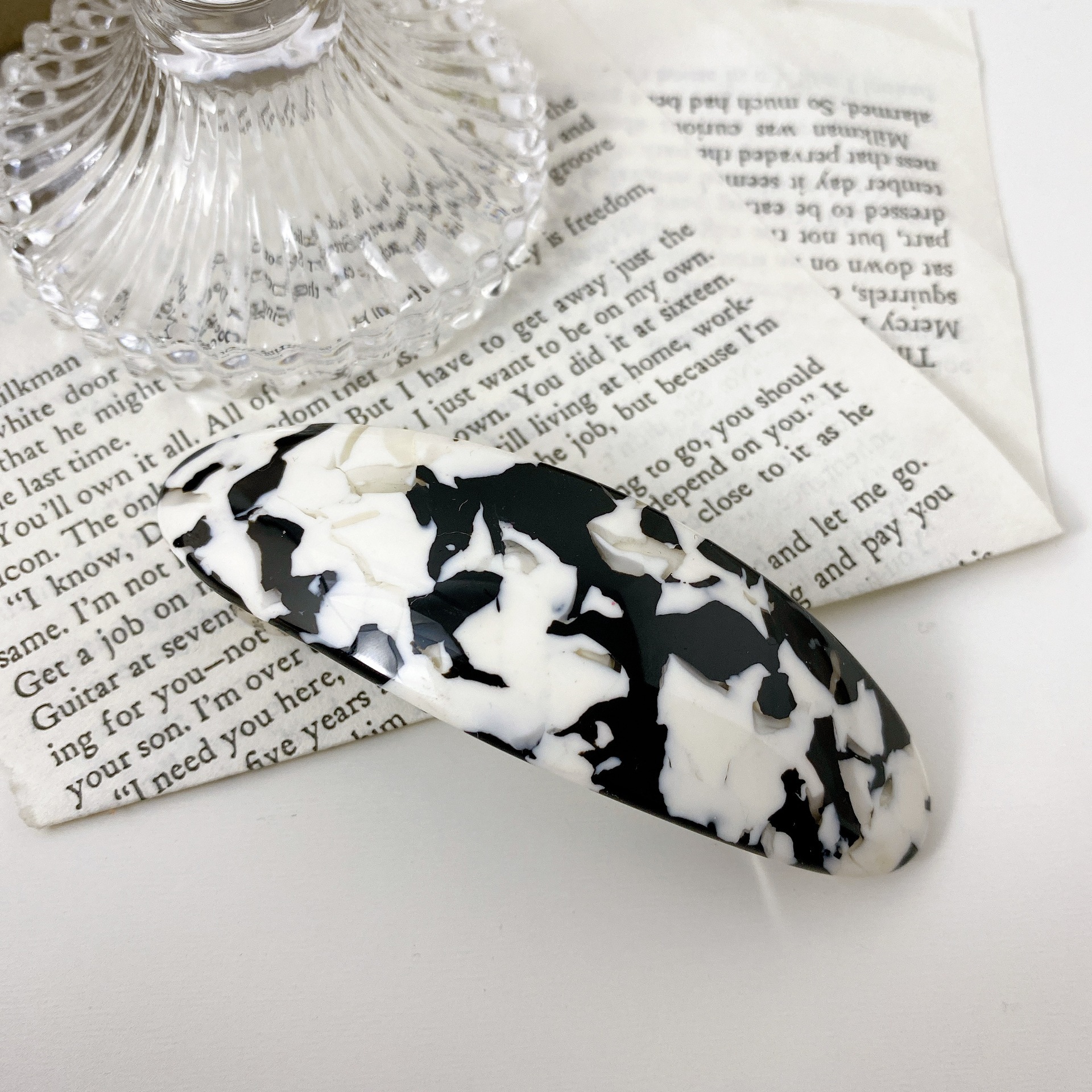 New 8.5cm Solid Color Cow Pattern Spring Clip Ponytail Clip Hair Clip display picture 9