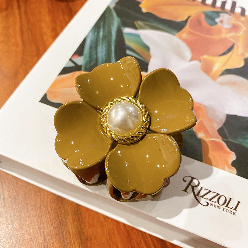 Einfache Mehrfarbige Perlenblumen-greiferclip-haarspange Großhandel display picture 9