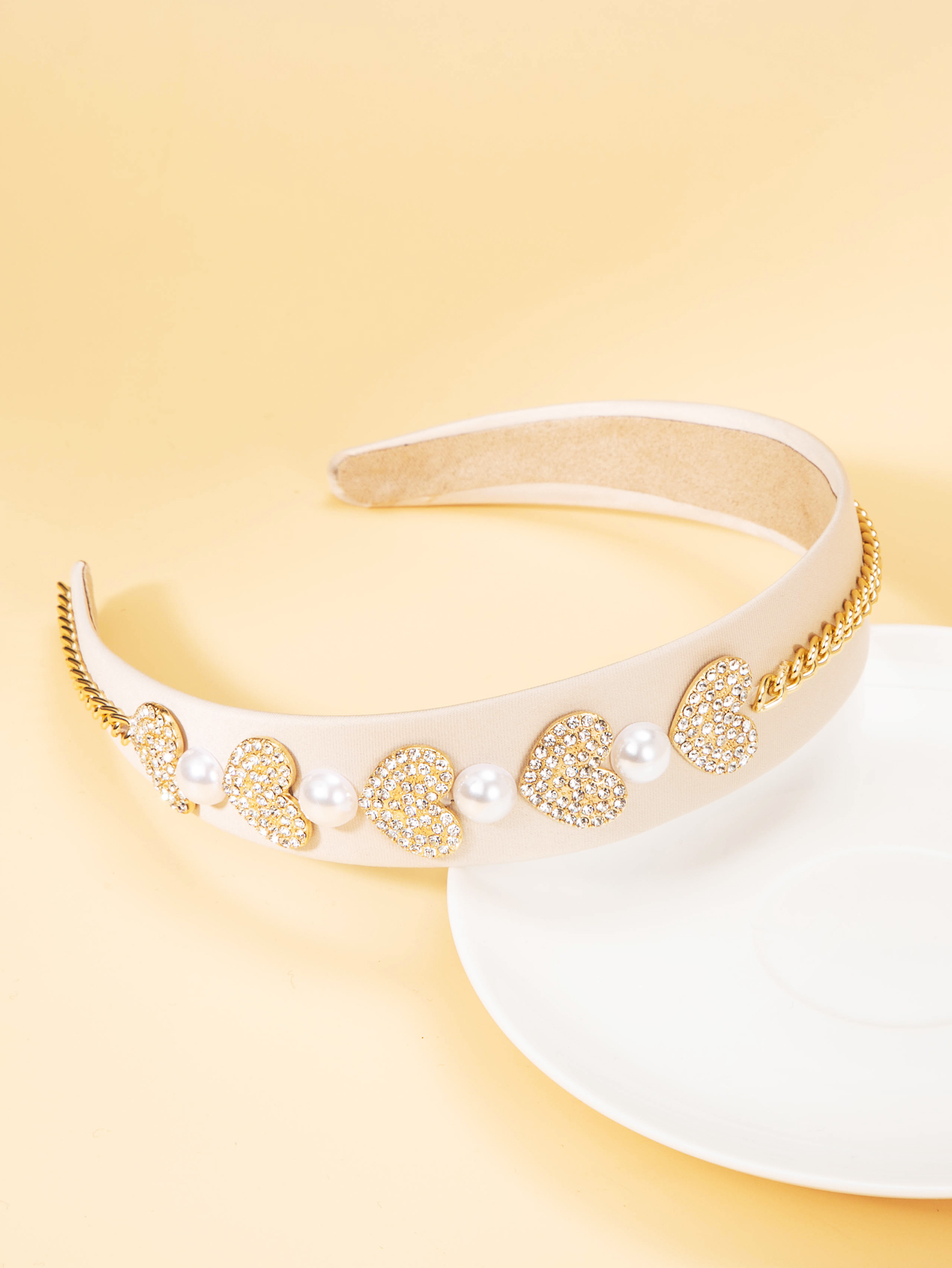 Ornate Diamond Heart Pearl Wide Headband display picture 4