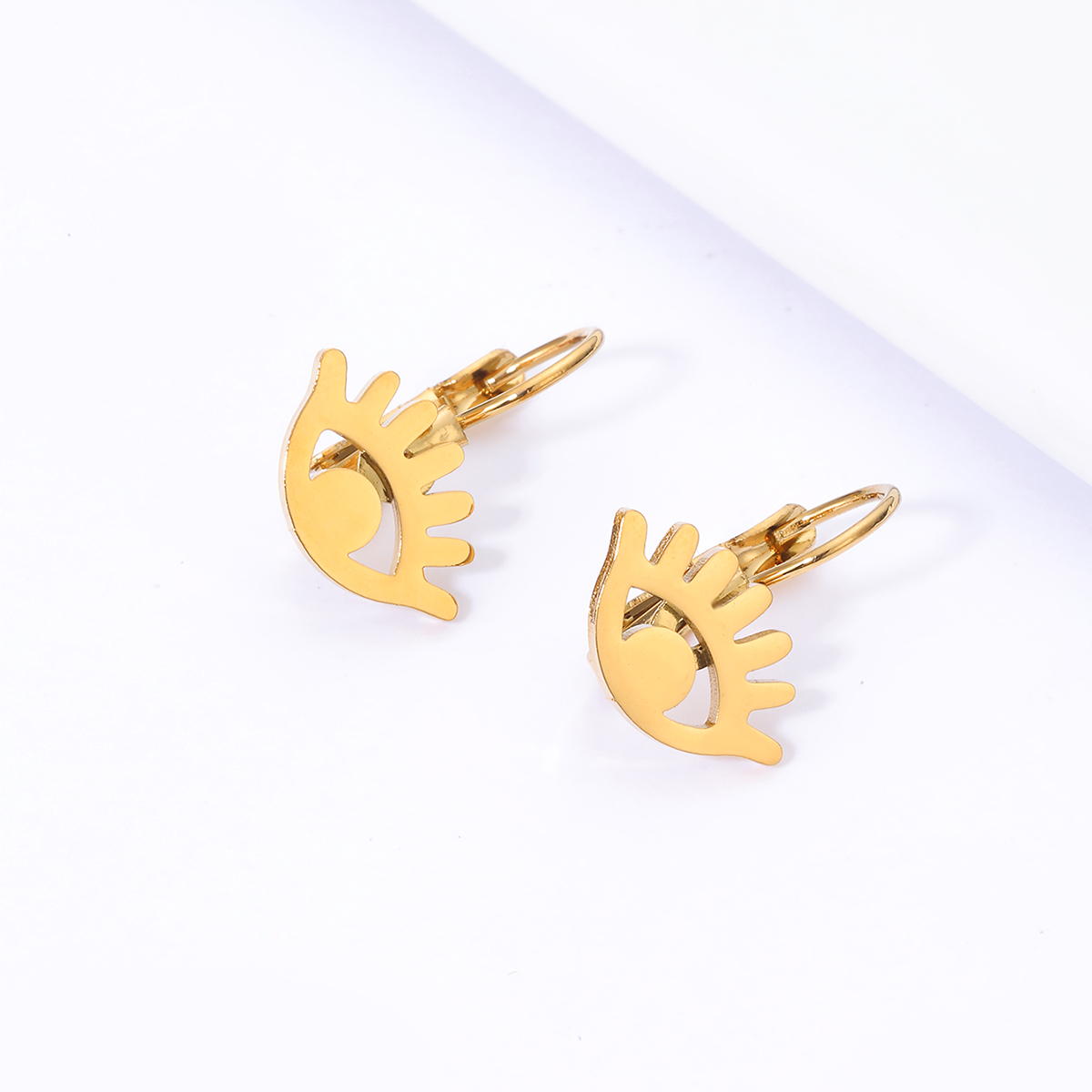 New Fashion Stainless Steel Material Electroplating 18k Gold Eyelashes Eye Earrings display picture 3