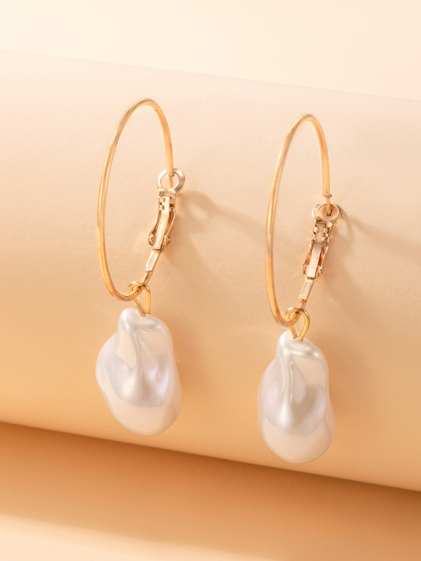 Nouvelles Boucles D&#39;oreilles En Alliage De Perles Géométriques À La Mode Coréenne display picture 3
