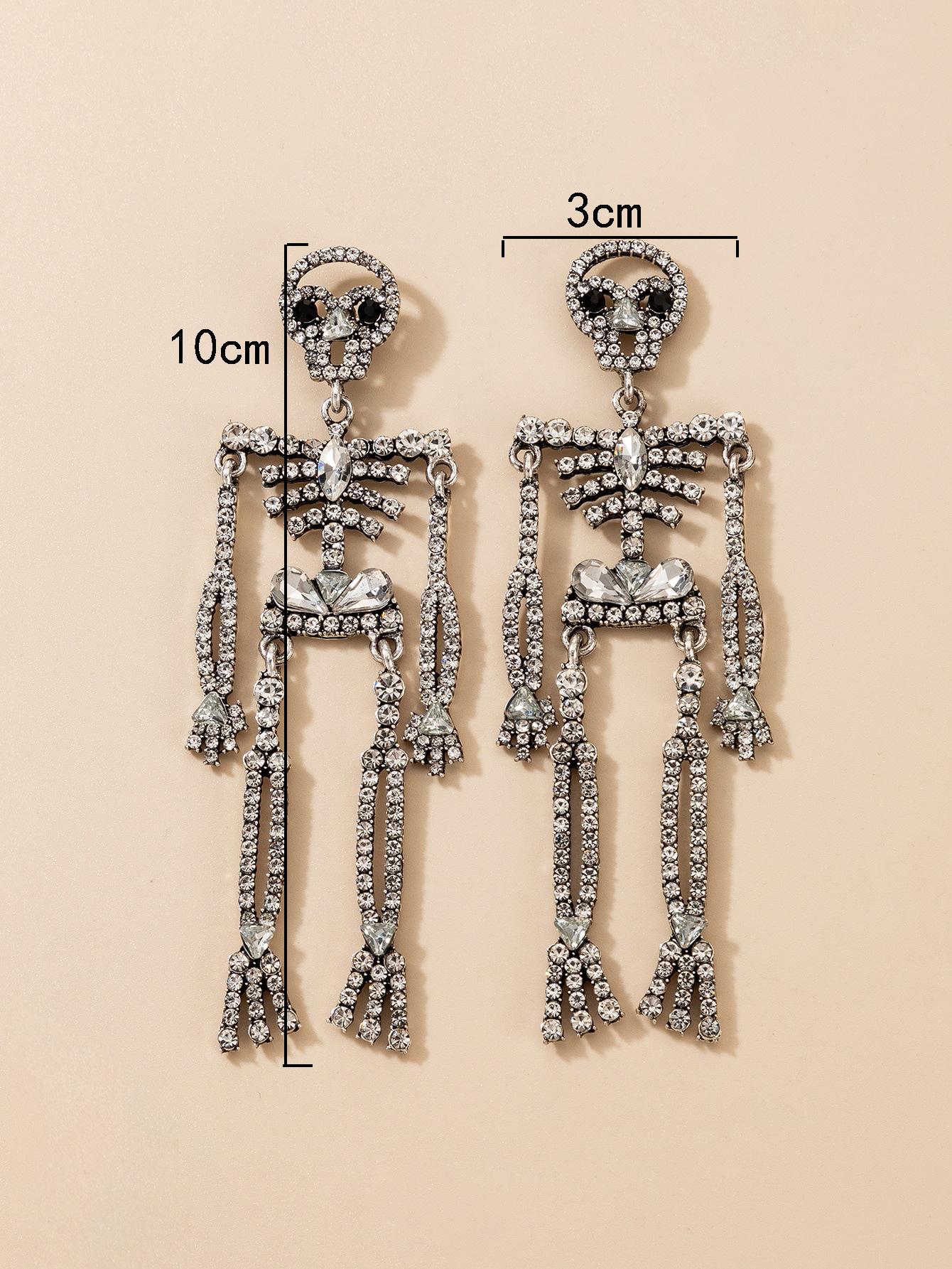 Exaggerated Skull Alloy display picture 1
