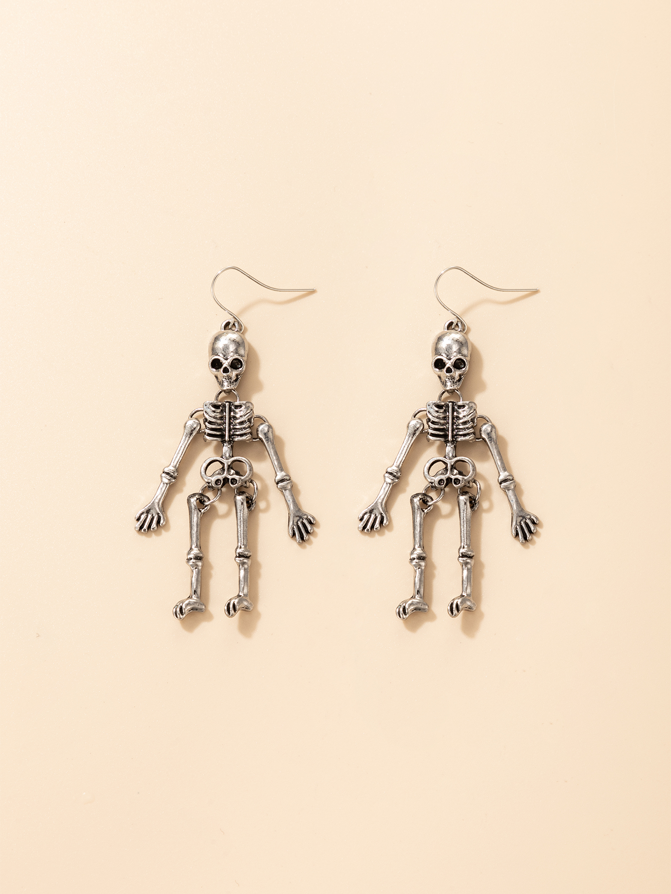 Exaggerated Skull Alloy display picture 9