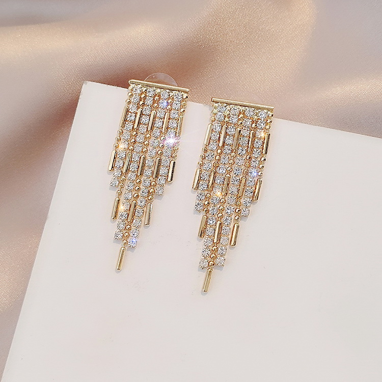 Fashion New Flash Tassel Female Alloy Diamond Chain Earrings display picture 8