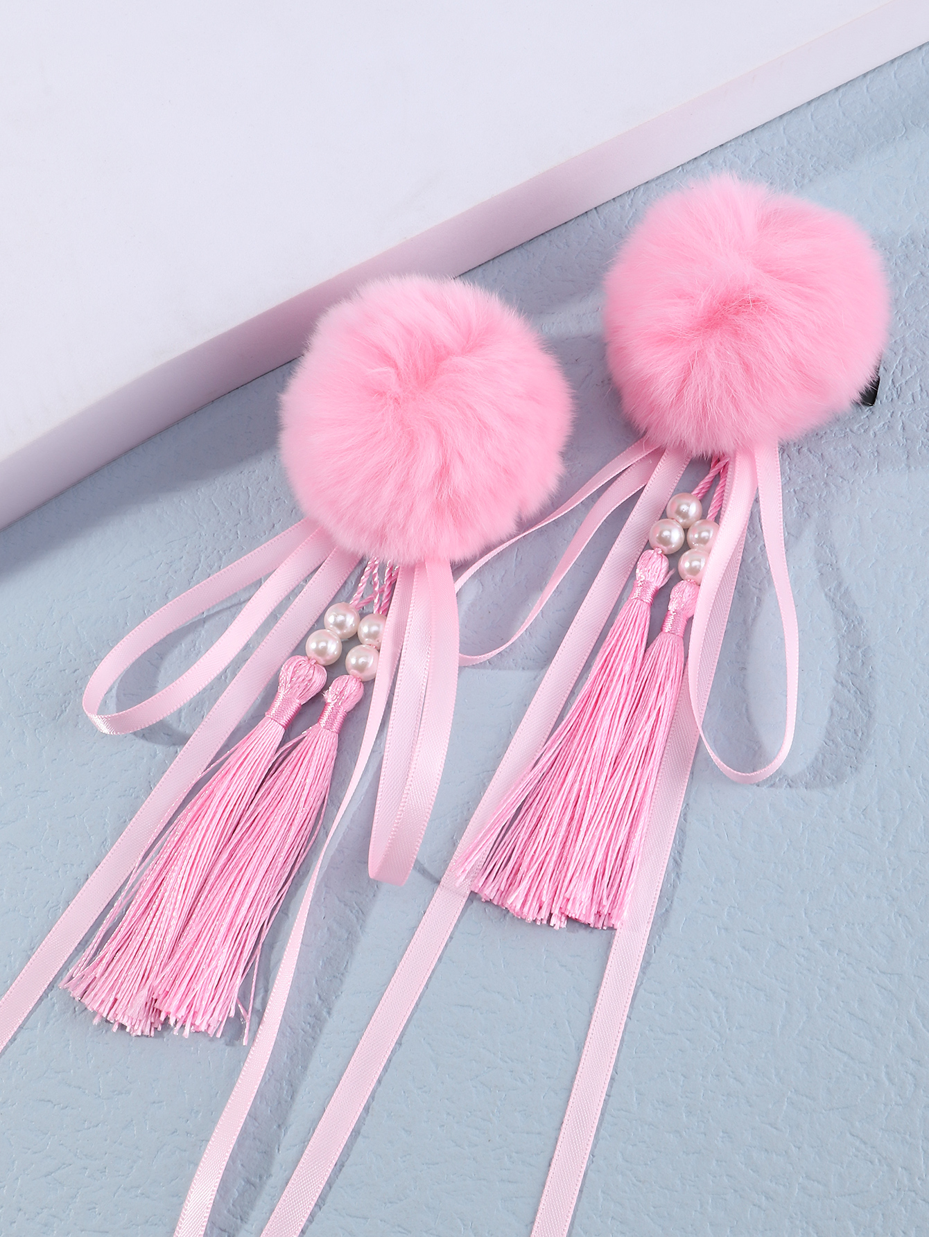 Children's Tassel Plush Ball Hairpin 2 Combinations display picture 2