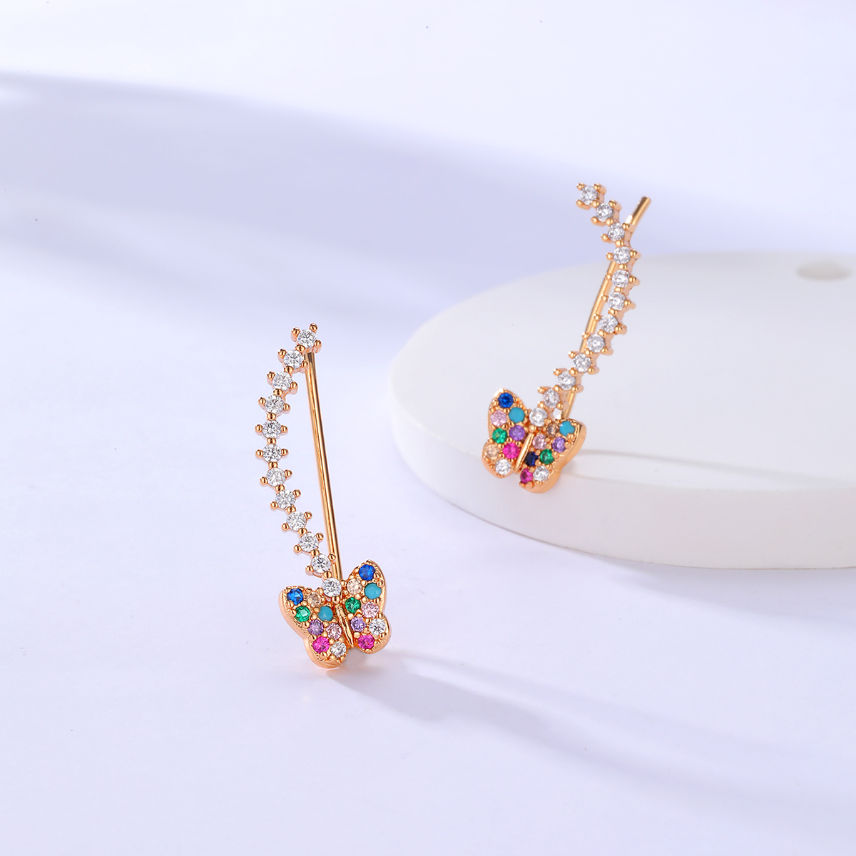 Creative Copper Electroplating 18k Gold Inlaid Colorful Zircon Butterfly Earrings display picture 2