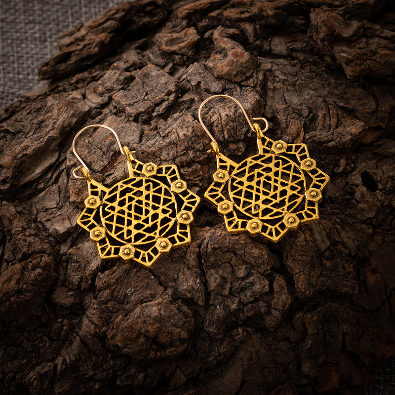 Bohemian New Fashion Floral Honeycomb Pattern Alloy Earrings display picture 5