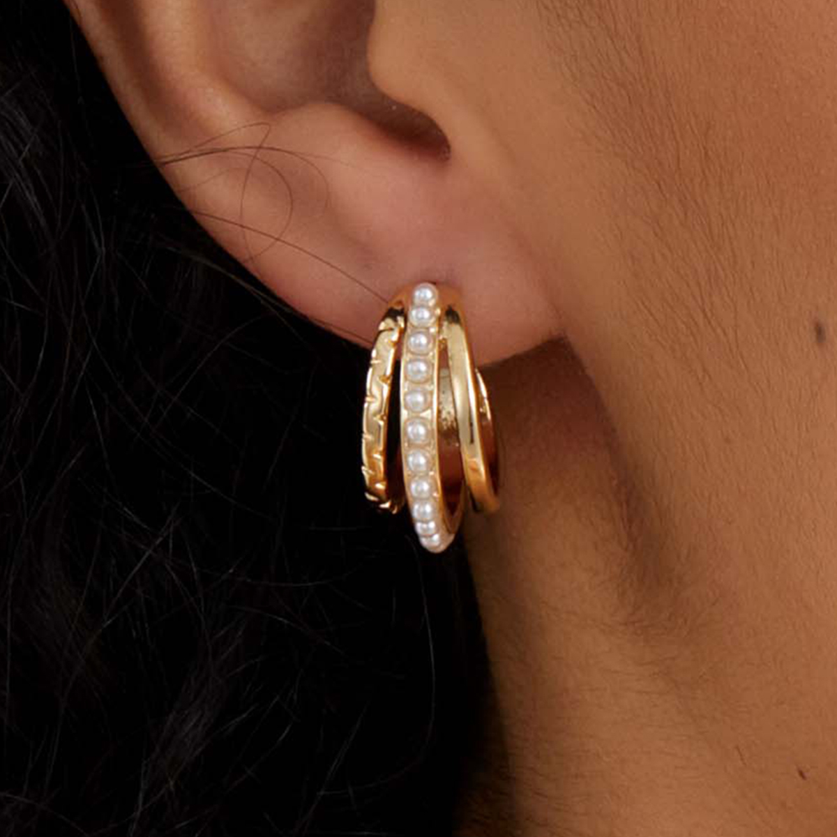 Boucles D&#39;oreilles En Perles En Forme De C En Or 18 Carats Plaqué Cuivre Rétro display picture 1