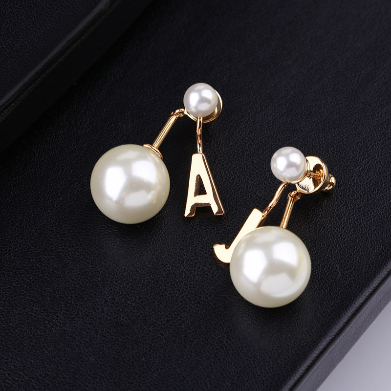 Nouvelles Boucles D&#39;oreilles Créatives En Perles De 26 Lettres display picture 6