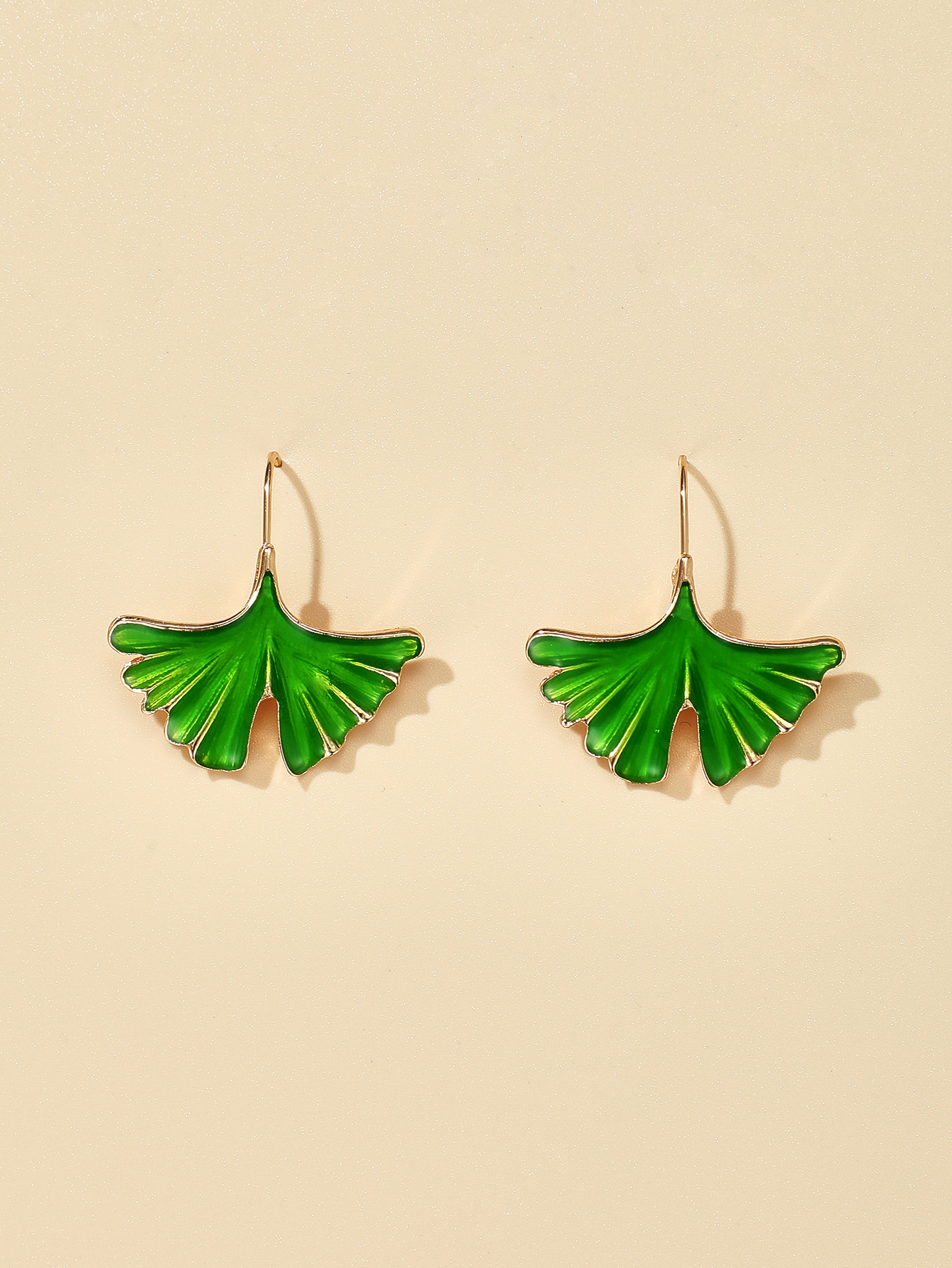 Fashion New Ginkgo Leaf Short Alloy Earrings Wholesale display picture 3