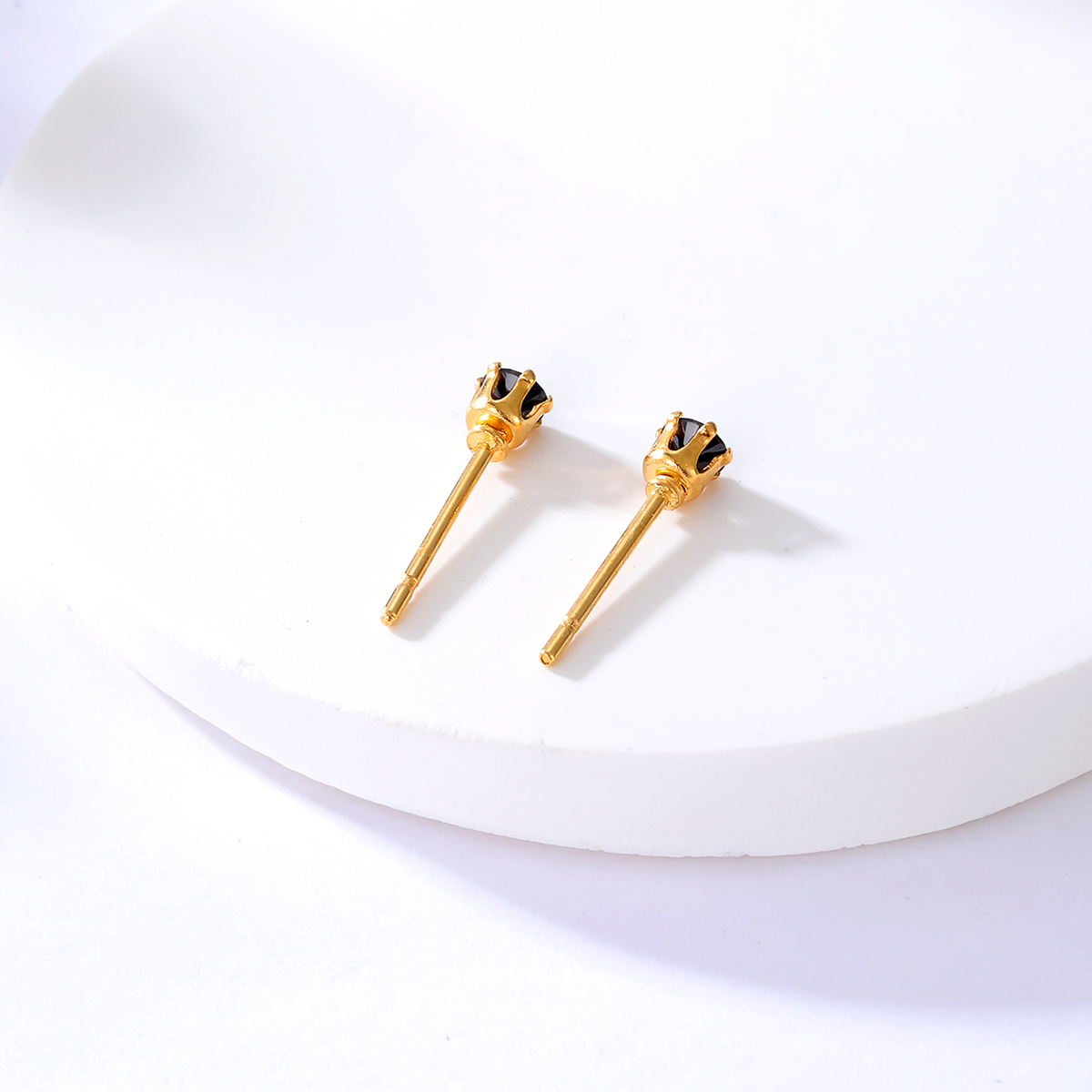 New Fashion Stainless Steel Electroplating 18k Gold Inlaid Black Zircon Earrings display picture 2