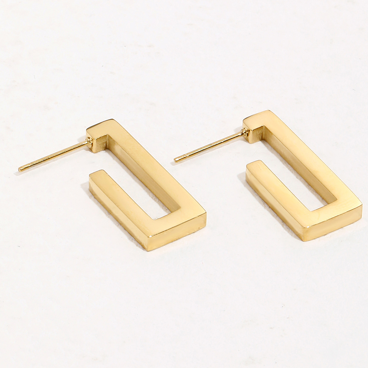 14k Gold Plated Titanium Steel Fashion Simple Square Earrings display picture 2