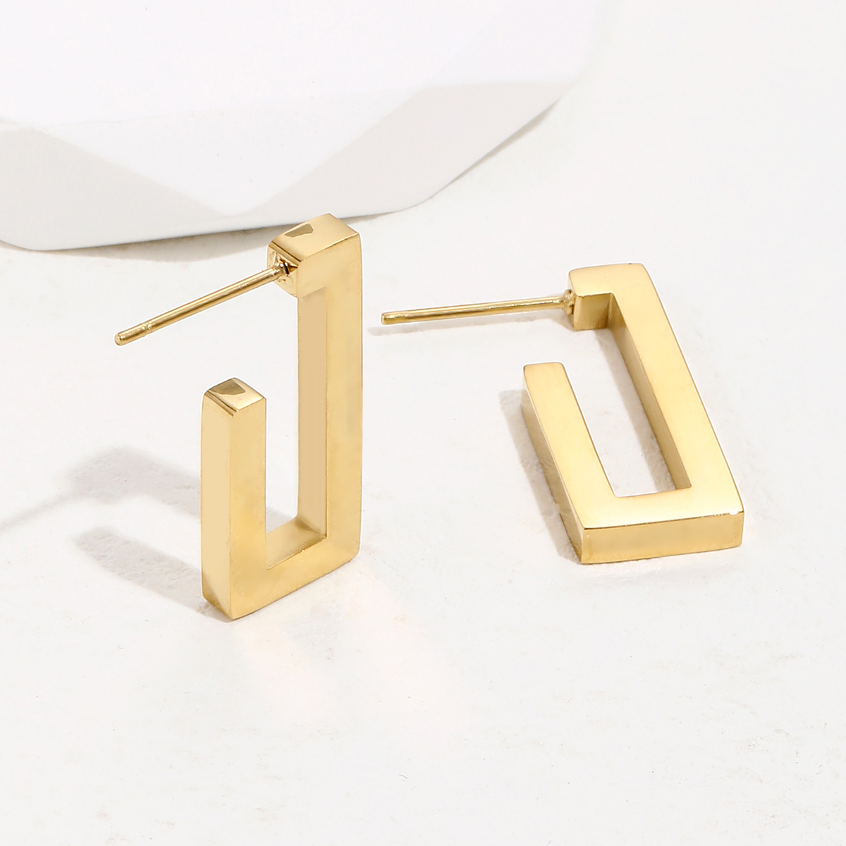 14k Gold Plated Titanium Steel Fashion Simple Square Earrings display picture 3