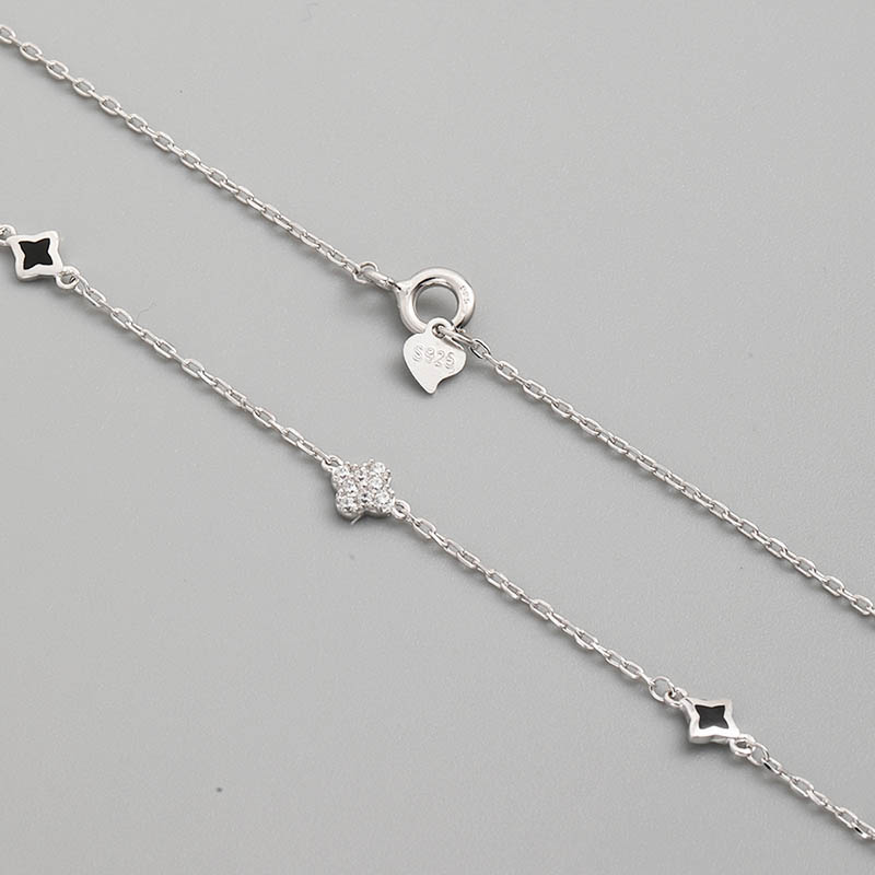 Simple Hollow Clover Inlaid Zirconium Geometric 925 Silver Necklace display picture 1