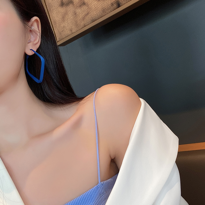 Fashion Hollow Square Solid Color Earrings display picture 2