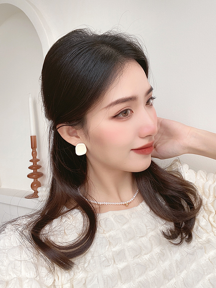 Silver Needle Asymmetric Geometric Oil Drop Earrings Korea Simple Small Irregular Stud Earrings Daily Versatile Commuter Earrings display picture 14
