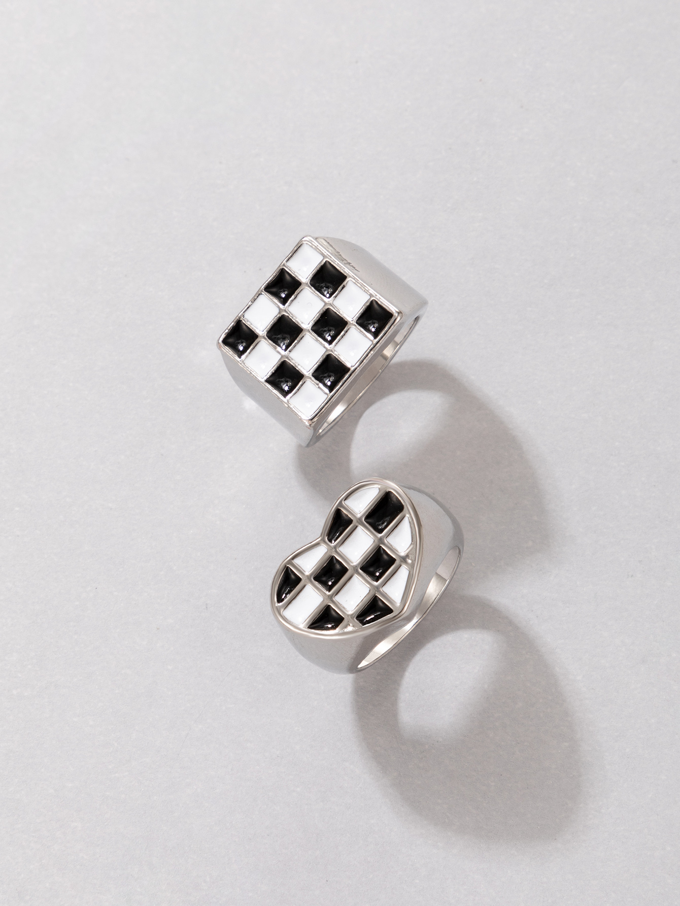 Fashion Black White Checkered Snake-shaped Oil Drop Ring Two-piece Set display picture 3