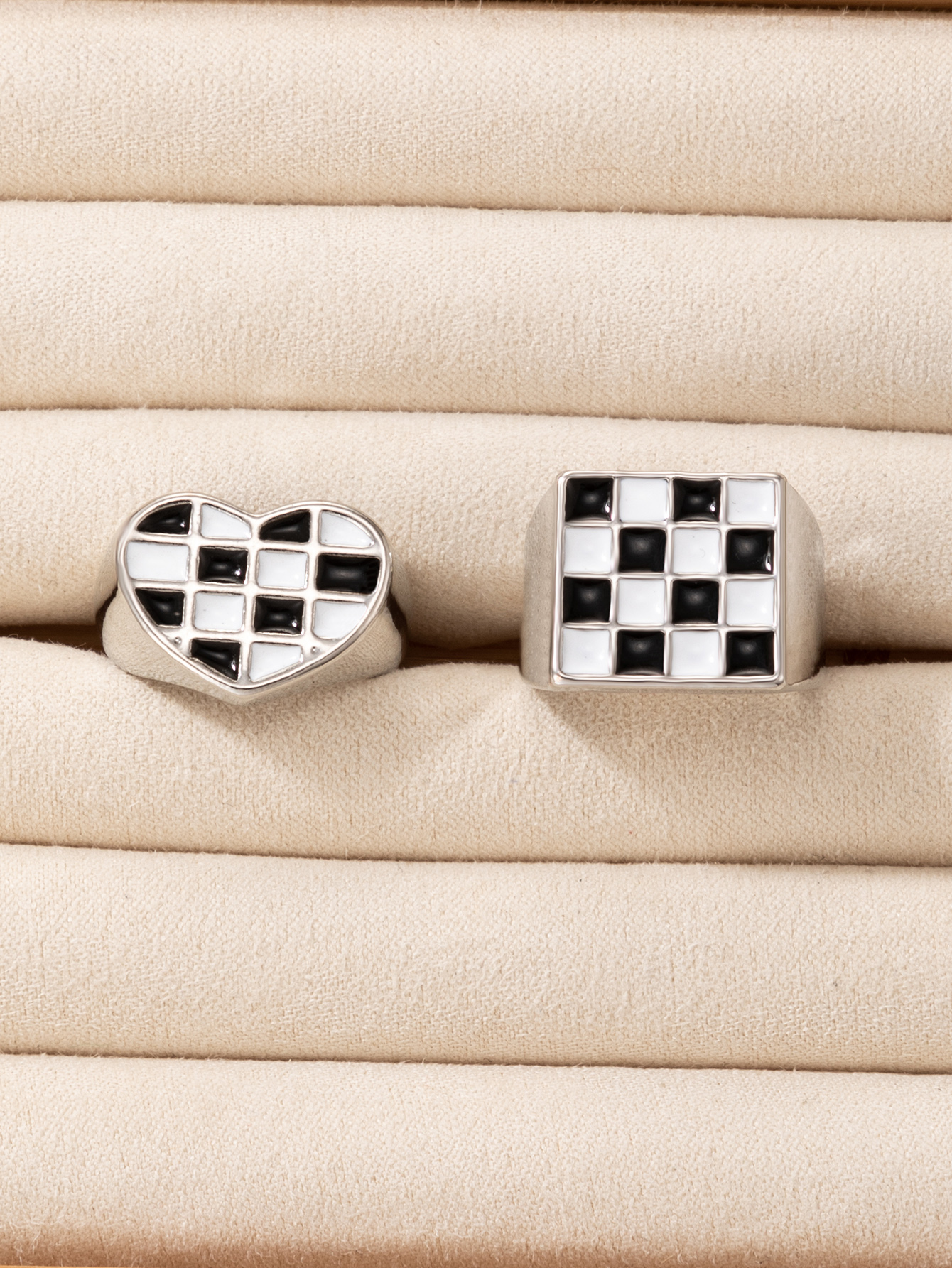 Fashion Black White Checkered Snake-shaped Oil Drop Ring Two-piece Set display picture 5