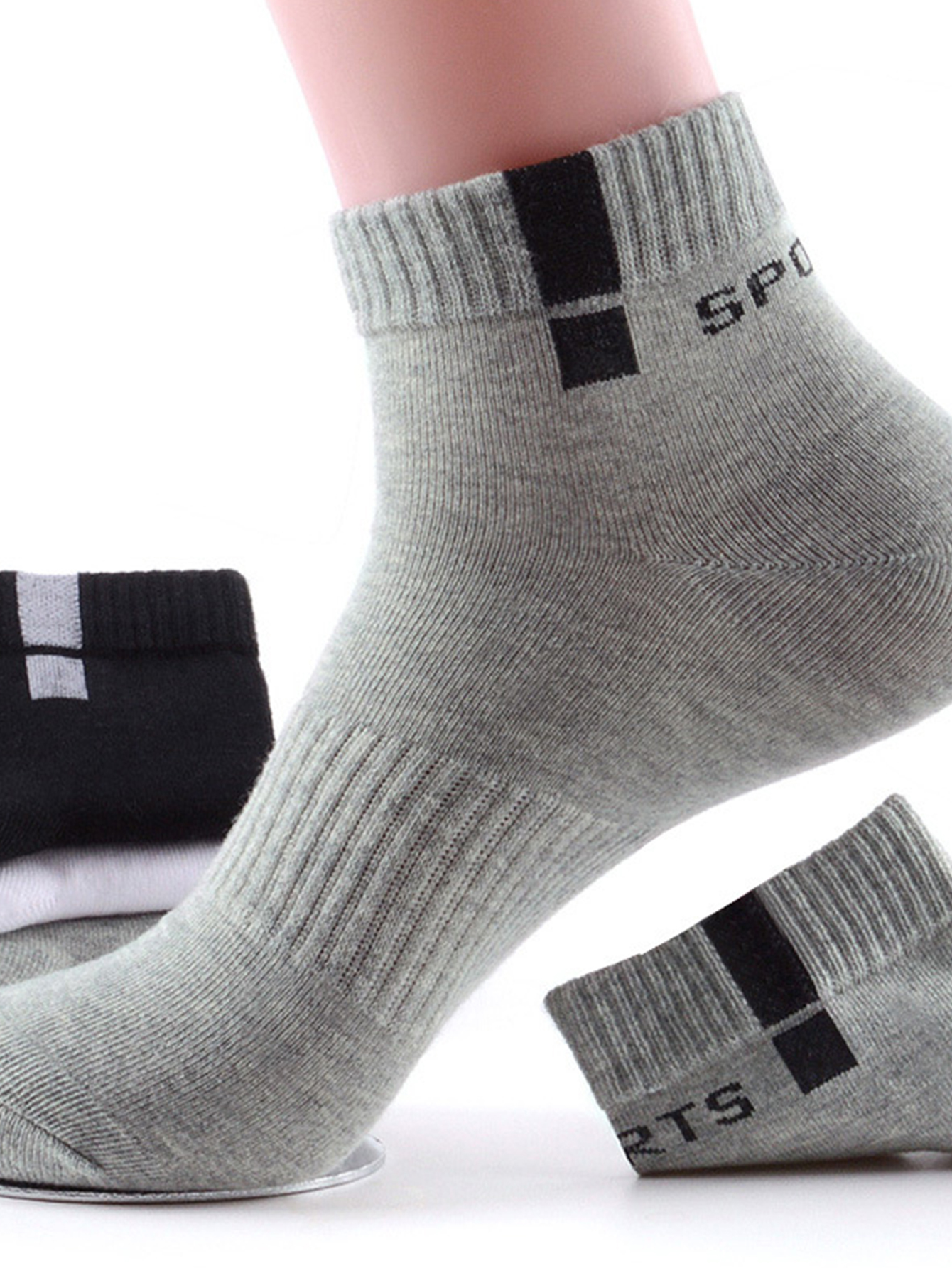 Simple Solid Color Men's Sports Socks 5 Pairs Set display picture 3
