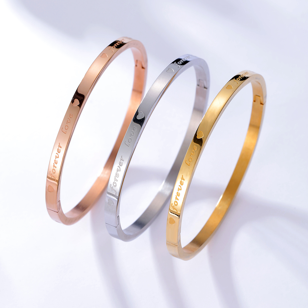 New Fashion Letter Stainless Steel 18k Gold-plated Letter Three-color Bracelet display picture 3