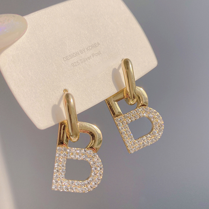 Letter B-shaped Pendant Inlaid Rhinestone Ear Buckle Earrings display picture 1