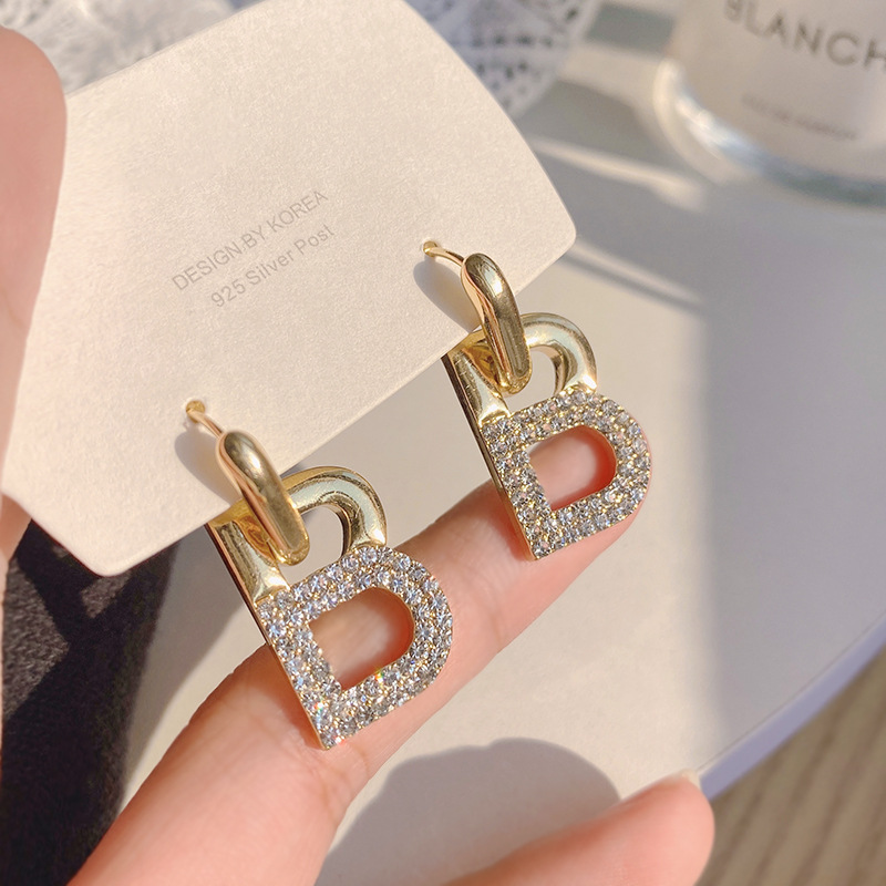 Letter B-shaped Pendant Inlaid Rhinestone Ear Buckle Earrings display picture 6