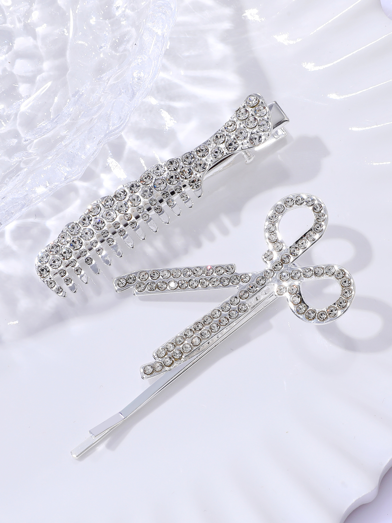 2 Piece Silver Rhinestone Scissors Comb Creative Styling Hair Clip Set display picture 1