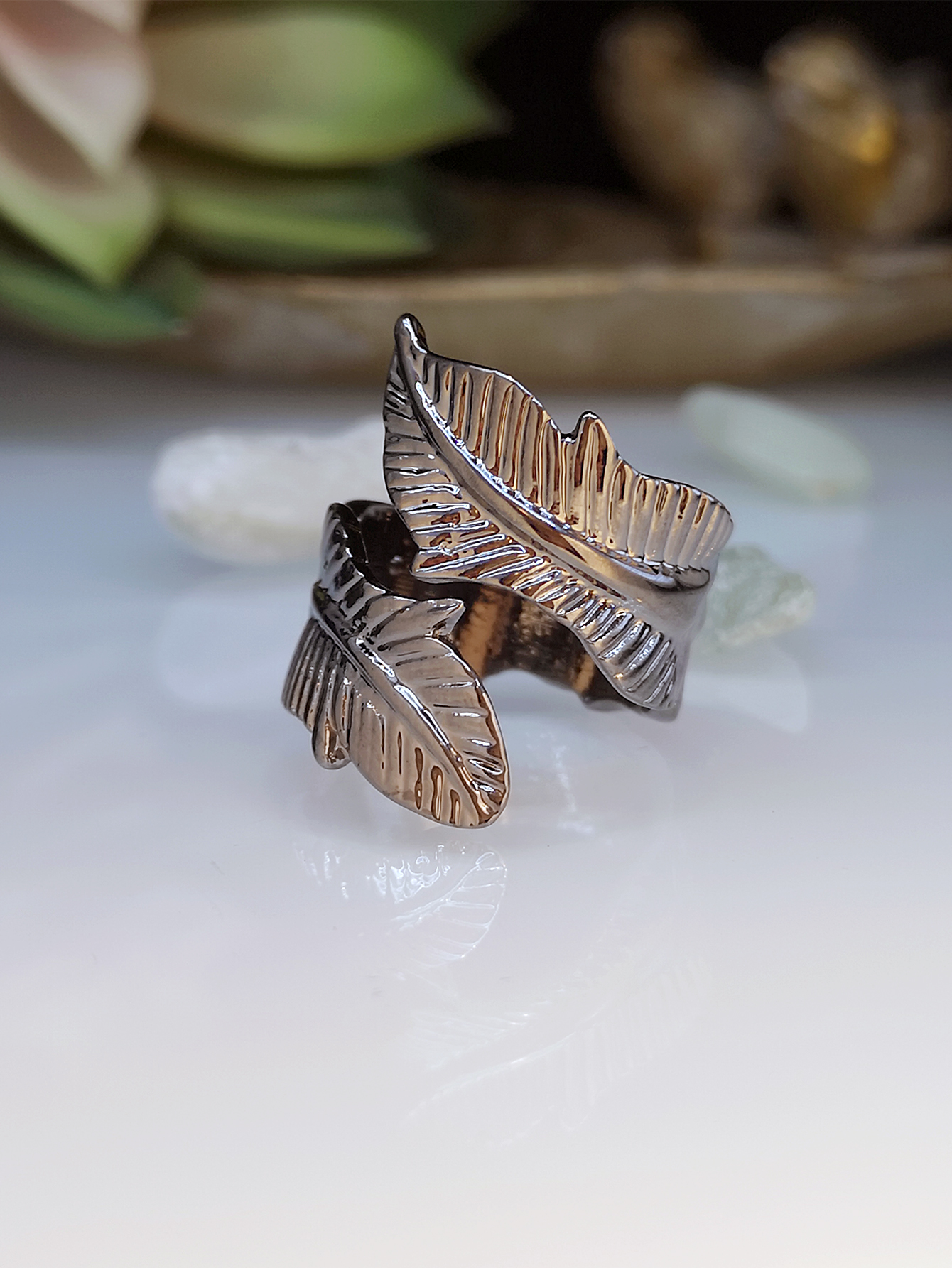 Retro Embossed Tree Leaf Ring Bohemian Creative Leaf Ring display picture 7