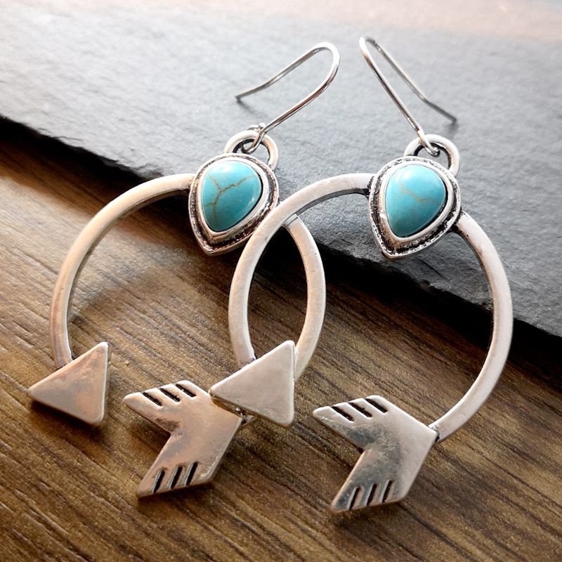 New Retro Turquoise Earrings Creative Arc Heart Arrow Bridal Earrings display picture 4