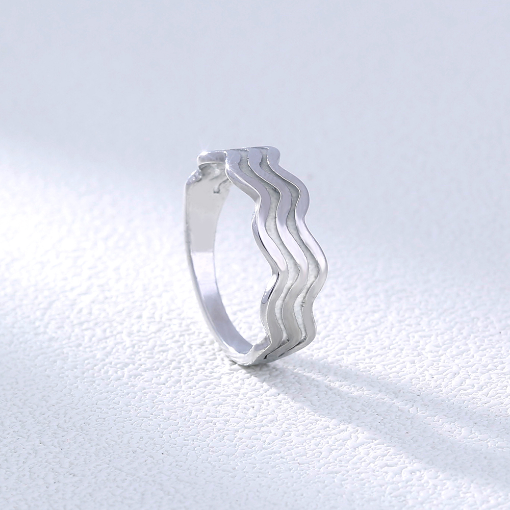 New Fashion Sky Blue Luminous Wave Shape Stainless Steel Ring display picture 2