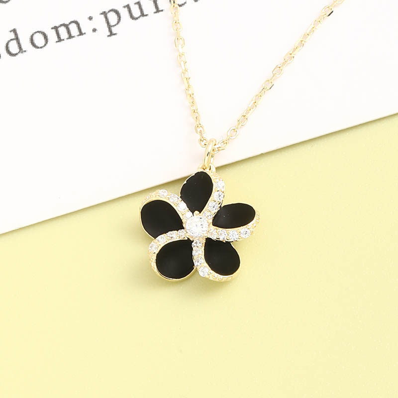 Simple And Classic 925 Sterling Silver Set With Zirconium Flower Necklace display picture 2