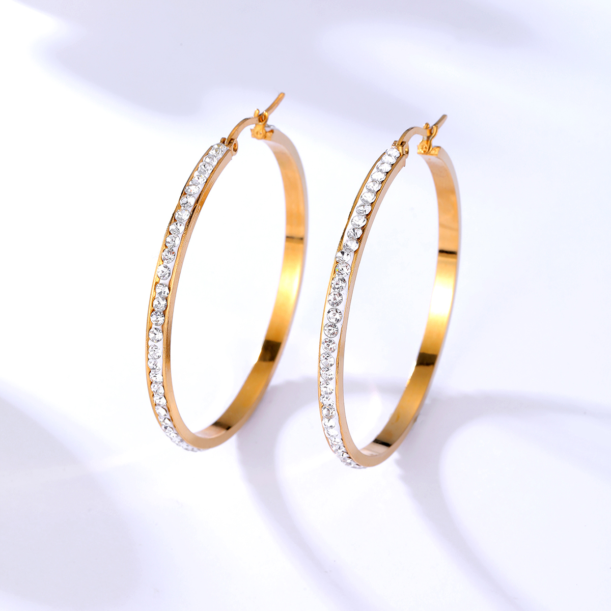 2022 Fashion Copper 18k Gold Plated Large Circle Earrings display picture 1