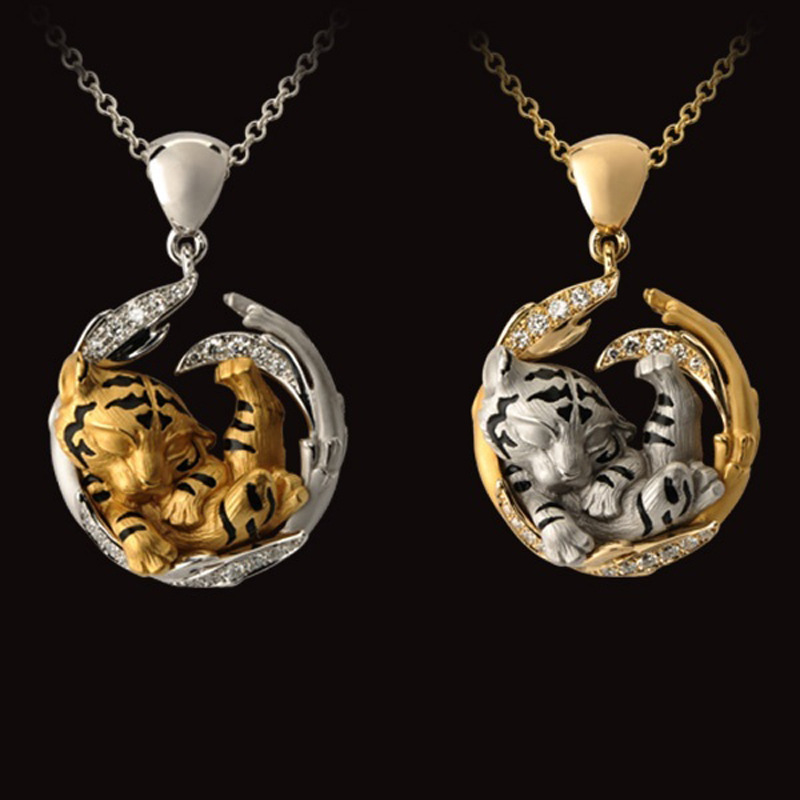 Hot Sale Explosive New Unique Fantasy Tiger Pendant 18k Yellow/white Diamond Tiger Necklace display picture 2