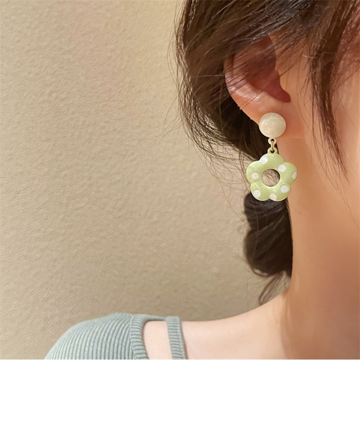 Frühling Und Sommer Frische Welle Punkt Blume Ohrringe 2022 Neue Trendige Nischendesign Ohrringe Weibliche Süße Ohrringe display picture 2