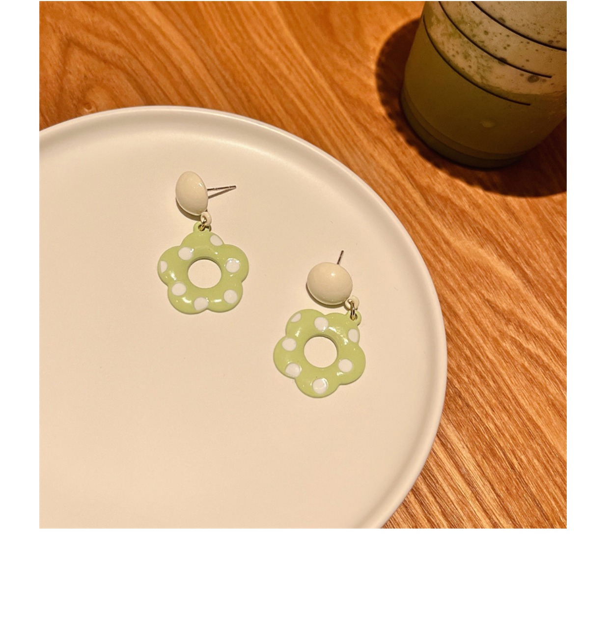 Spring And Summer Fresh Wave Point Flower Earrings 2022 New Trendy Niche Design Earrings Female Cute Earrings display picture 6