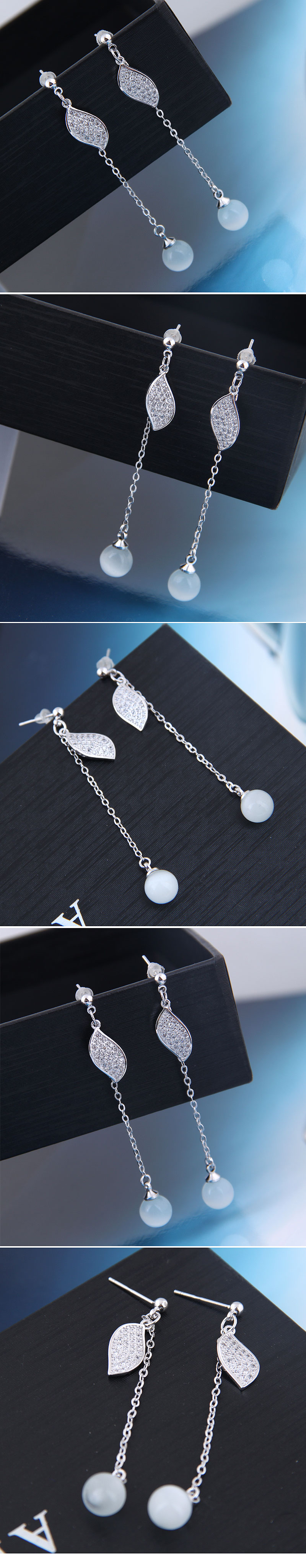 Korean Fashion Sweet Copper Micro Inlaid Zircon Branch And Leaf Jade Earrings display picture 1