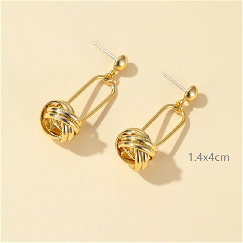 Neue Kupfer Vergoldete Seil Knoten Ohrringe Kreativer Trend 925 Silbern Adel Mode Ohrringe display picture 4