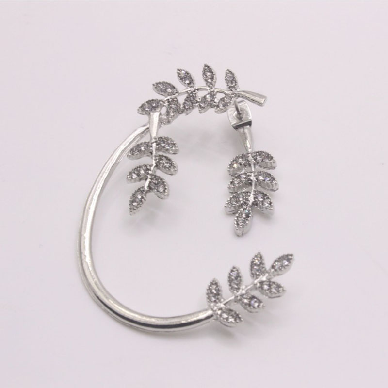 2022 Europe And America Cross Border Hot Sale Leaf Diamond Ear Hanging Women's Auricular Needle Earrings Factory Wholesale display picture 4