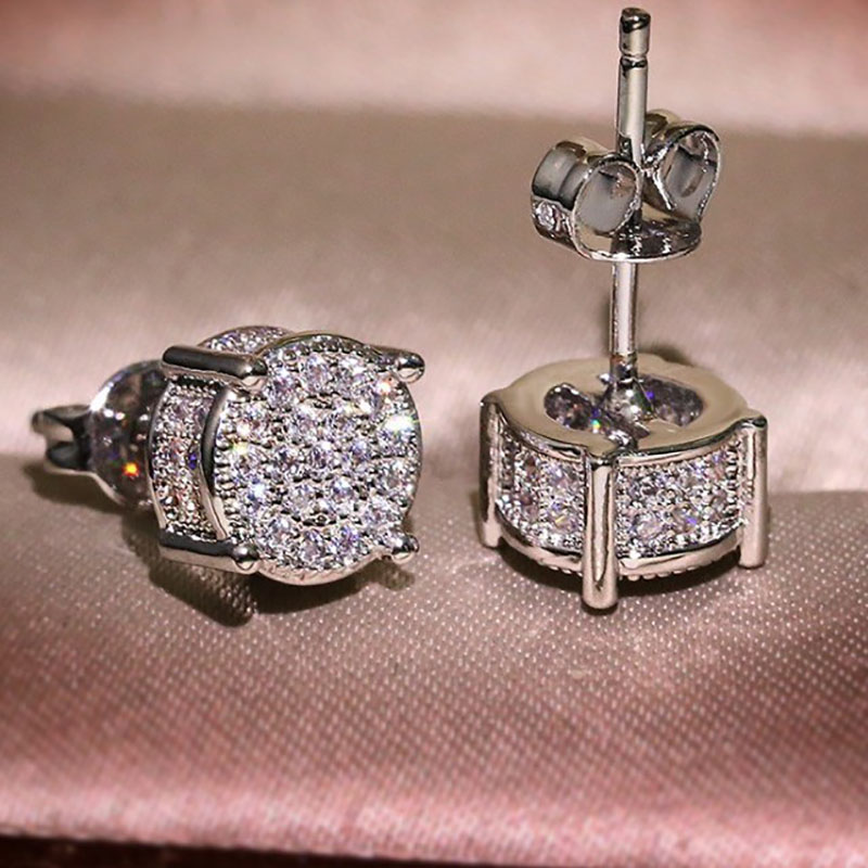 Deseo Popular Redondo Cuatro Diamantes Micro Diamantes Pendientes De Mujer Simple Artículo De Moda Joyería Anillos De Oreja Fábrica Al Por Mayor display picture 1
