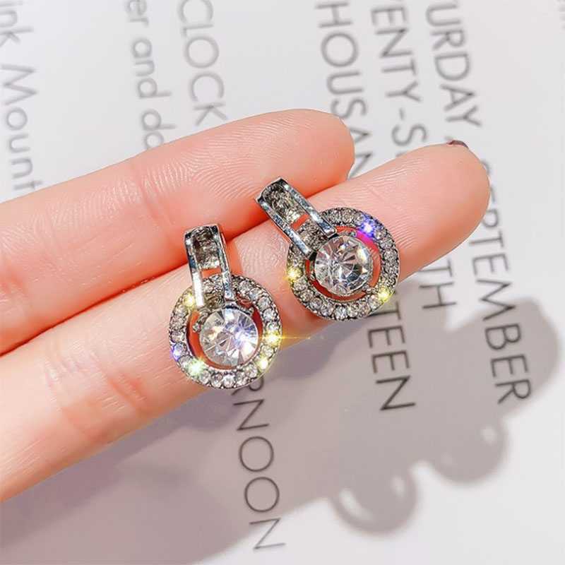 Ornament Korean Style Fashion New    Diamond Popular All-matching Earrings Wholesale display picture 5