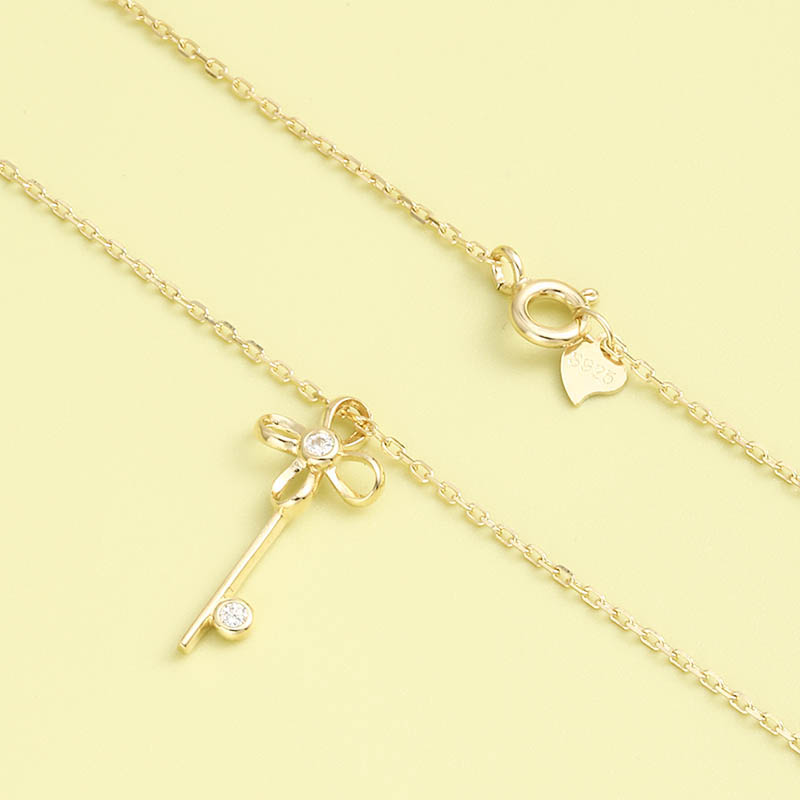 Light Luxury Simple Classic Key S925 Necklace display picture 4
