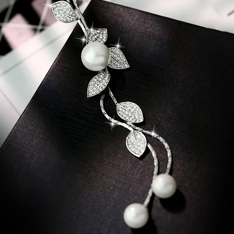 Fashion Leaf Alloy Artificial Pearls Artificial Diamond Women's Long Necklace display picture 7