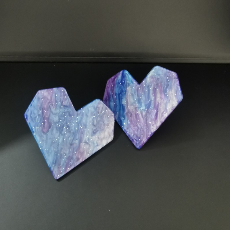 Exaggerated And Personalized Large Version Shiny Crystal Cellulose Acetate Sheet Love Heart Stud Earrings display picture 3