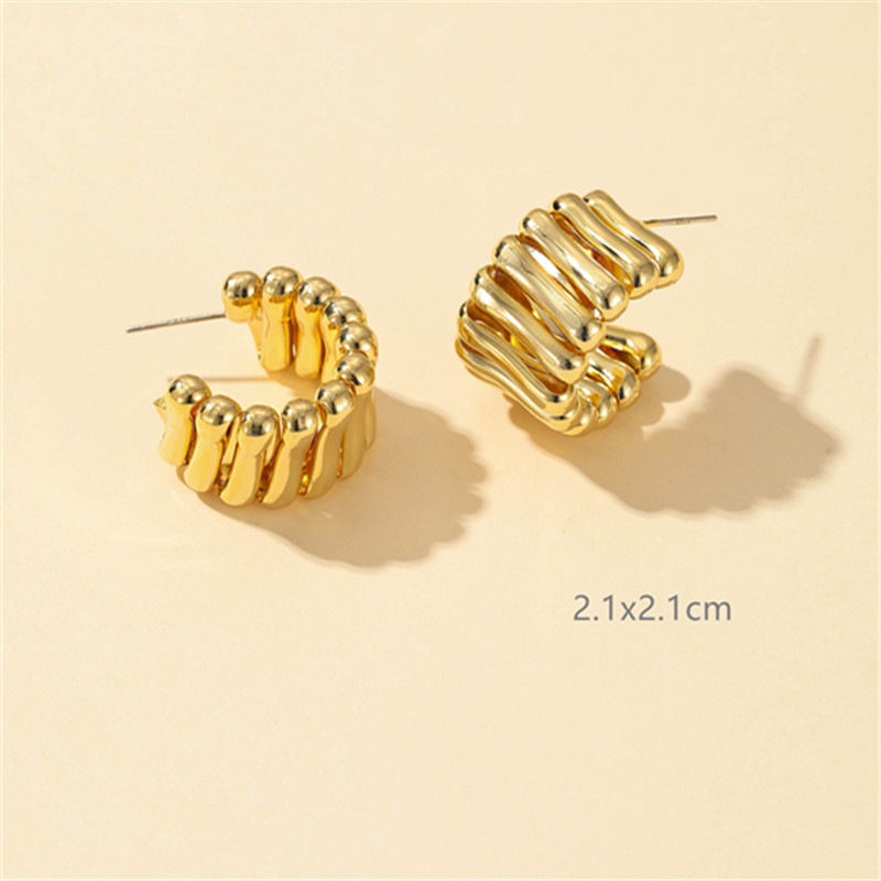 925 Silver Needle European And American Niche Design Thread C- Shaped Temperament Commute Semicircle Eardrop Earring display picture 4